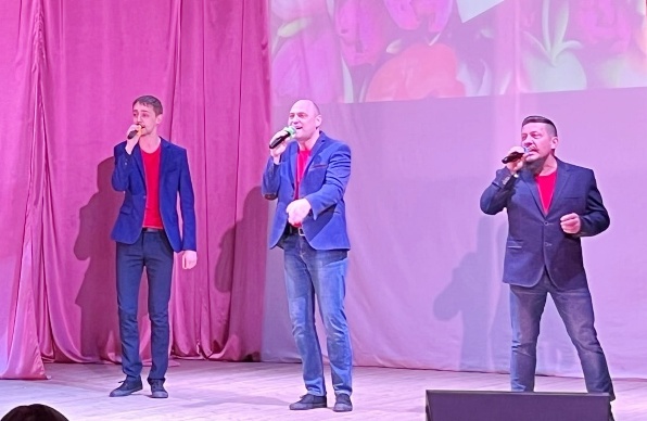 trioM